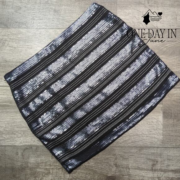 Express Sequin Mini Skirt Size 8 - Picture 5 of 5